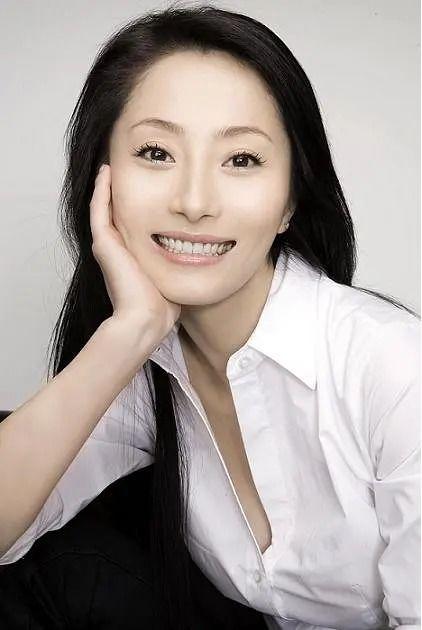 娱乐吃瓜女演员婚后,她如何从娱乐吃瓜女演员蜕变为实力派演员 第3张 娱乐吃瓜女演员婚后,她如何从娱乐吃瓜女演员蜕变为实力派演员 第3张